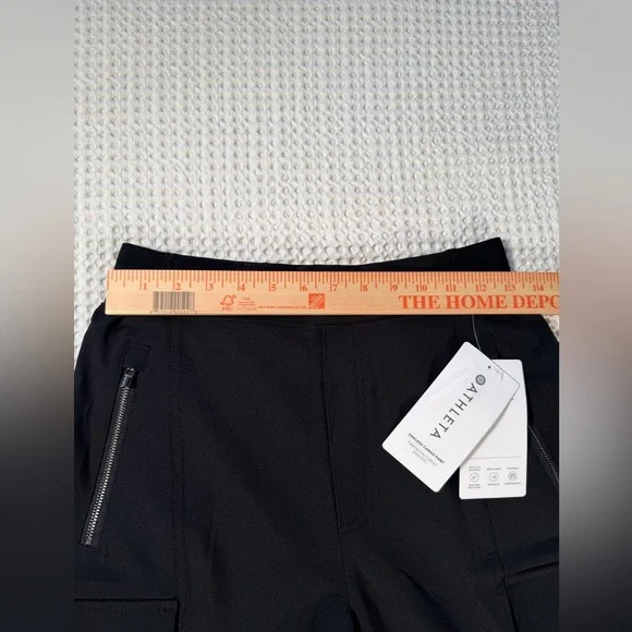 NEW Athleta Black Women’s Endless Cargo Pants Size 4 - Picture 3 of 10